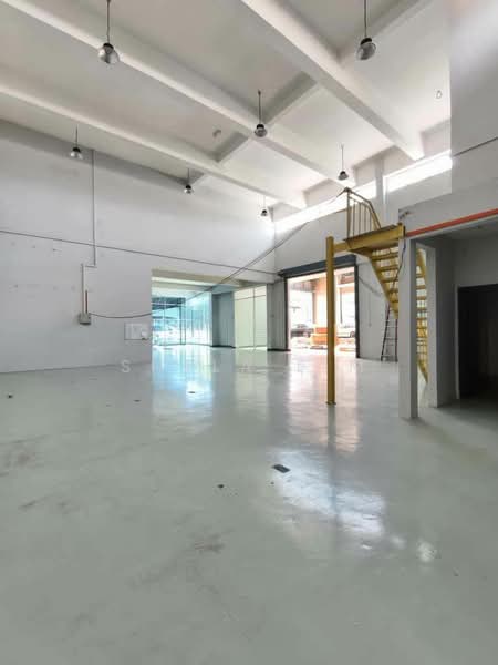 Semi-D Factory for Rent in Kawasan Perindustrian Tiong Nam (Tebrau) - Shela Lim - Interior - PropertyGuru.com.my