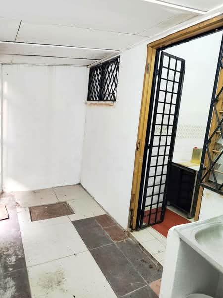 Rumah Teres 2 Tingkat untuk Dijual di Batu Caves (Selangor) - Nur Adibah Ishak - Kitchen - PropertyGuru.com.my