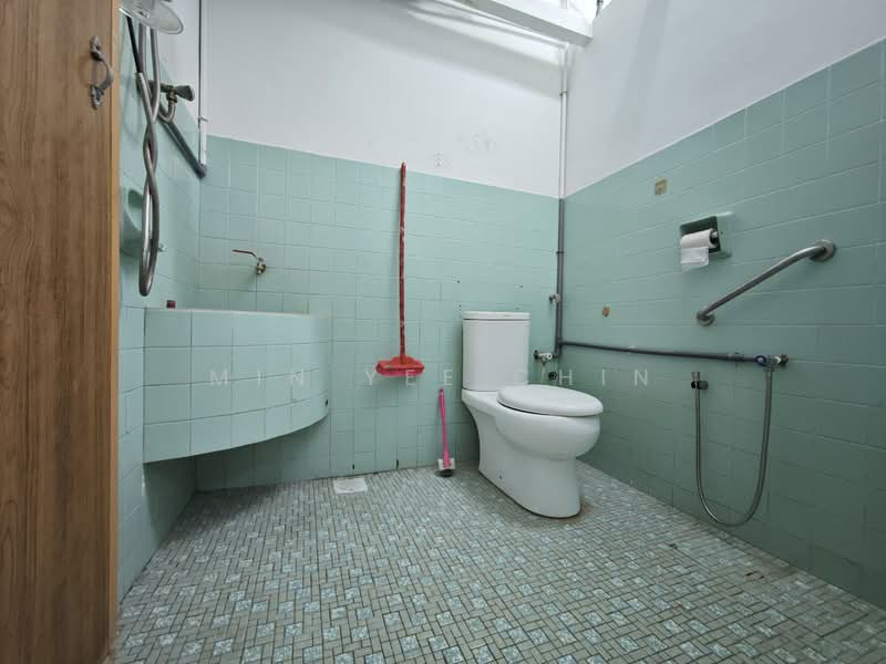 1-storey Terraced House for Sale in Taman Sin Hoe (Bukit Baru) - Min Yee Chin - Bathroom - PropertyGuru.com.my
