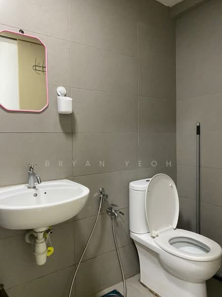 Service Residence for Sale at Avenue D'Vogue - Bryan Yeoh - Bathroom - PropertyGuru.com.my