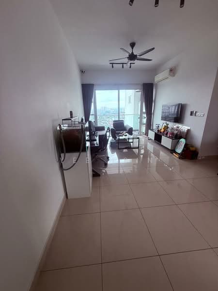 Servis Apartment untuk Disewa di Pinnacle Tower - Yee Hsin - Living Room - PropertyGuru.com.my