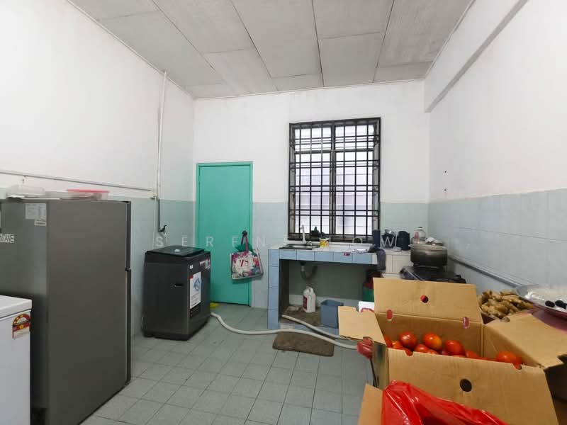 1-storey Terraced House for Sale in Gelang Patah (Johor) - Serene Low - Kitchen - PropertyGuru.com.my