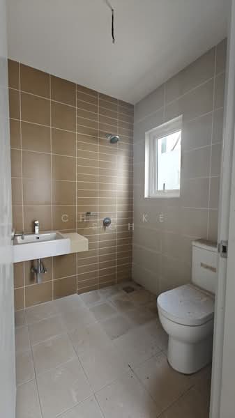 Semi-Detached House for Sale in D'Island (Puchong) - Chin Ke Soh - Bathroom - PropertyGuru.com.my
