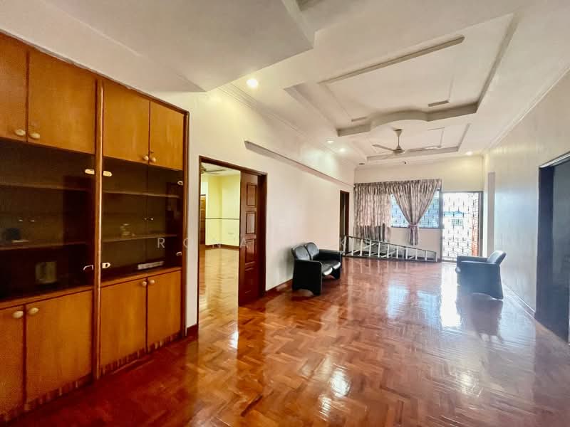 Rumah Banglo untuk Dijual di Minden Heights (Gelugor) - Ronald Kee - Living Room - PropertyGuru.com.my