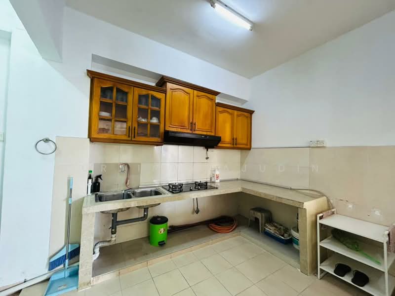 Kondominium untuk Disewa di Kondominium Kristal - Zuraina Rajudin - Kitchen - PropertyGuru.com.my