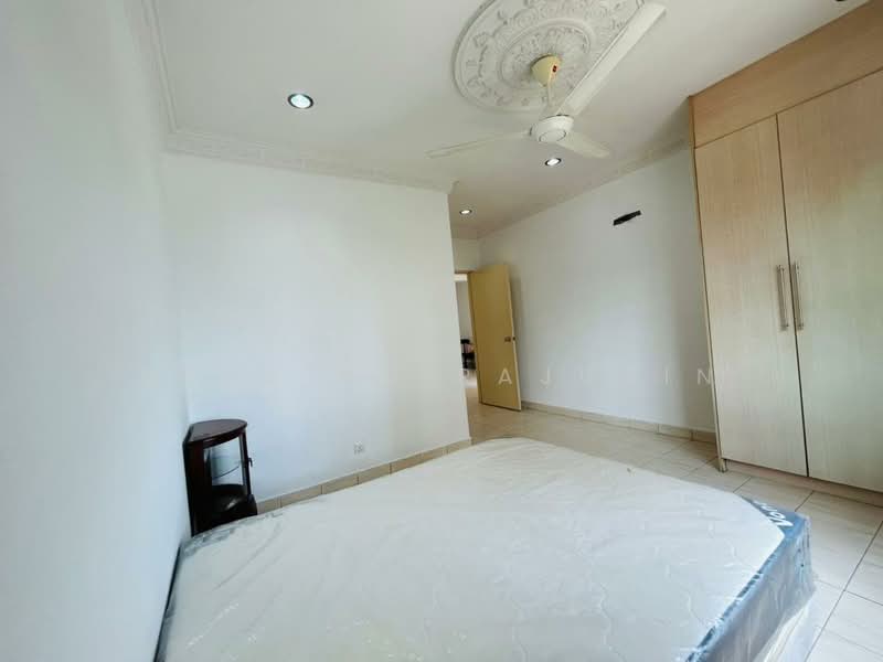 Kondominium untuk Disewa di Kondominium Kristal - Zuraina Rajudin - Bedroom - PropertyGuru.com.my