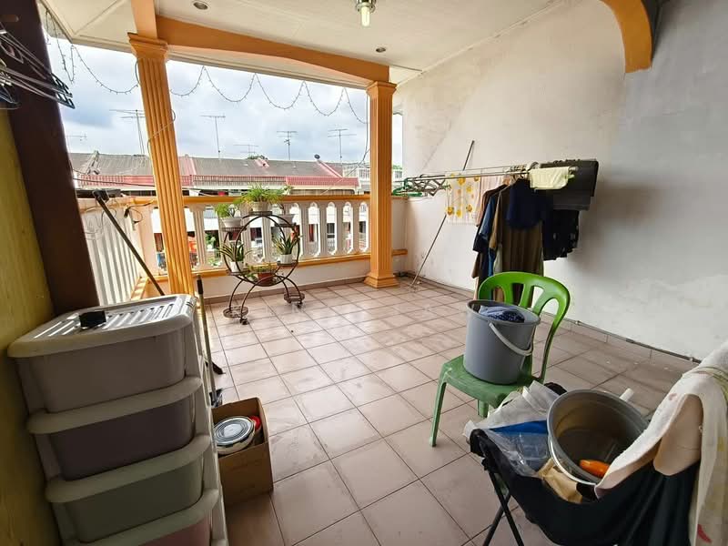 Semi-Detached House for Sale in Taman Kota Kulai (Kulai) - Kino Jaw - Balcony - PropertyGuru.com.my