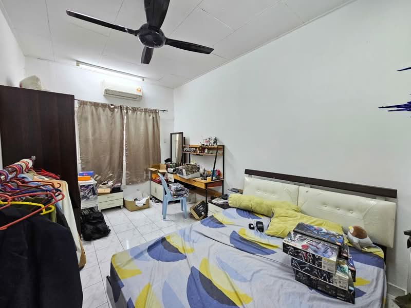 2-storey Terraced House for Sale in Taman Bukit Mewah (Kajang) - ChaoLim . - Bedroom - PropertyGuru.com.my