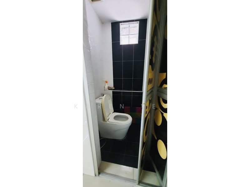 Rumah Teres 2 Tingkat untuk Dijual di Johor Bahru (Johor) - Karen Yeo - Bathroom - PropertyGuru.com.my