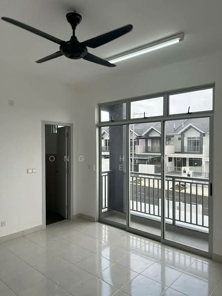 Terraced House for Rent in Pasir Gudang (Johor) - Hong Charng Lee - Balcony - PropertyGuru.com.my