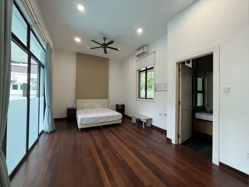 Bungalow for Sale in Seri Kembangan (Selangor) - Lewis Tam - Bedroom - PropertyGuru.com.my