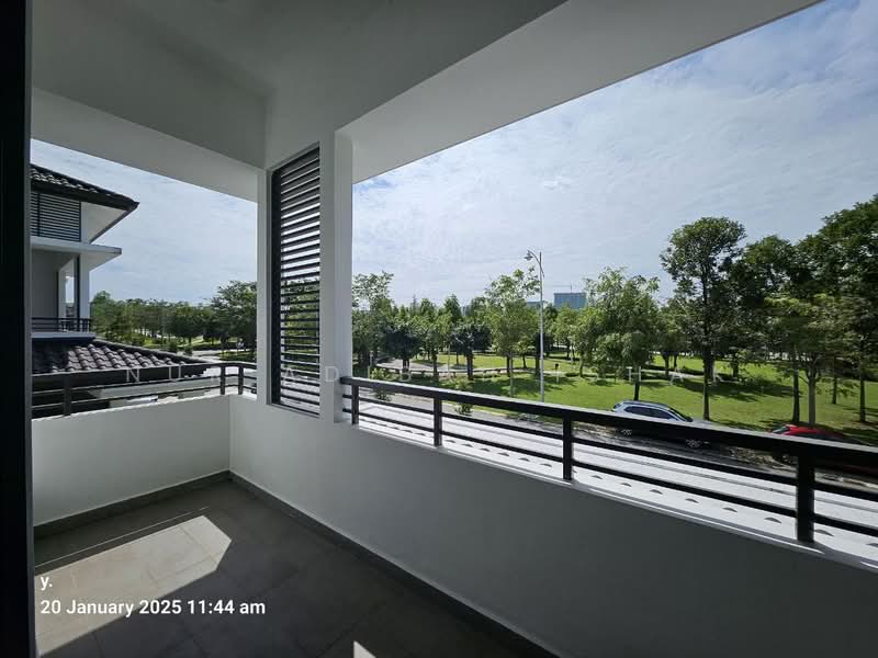 Rumah Kluster untuk Dijual di Eco Majestic (Semenyih) - Nur Adibah Ishak - Balcony - PropertyGuru.com.my