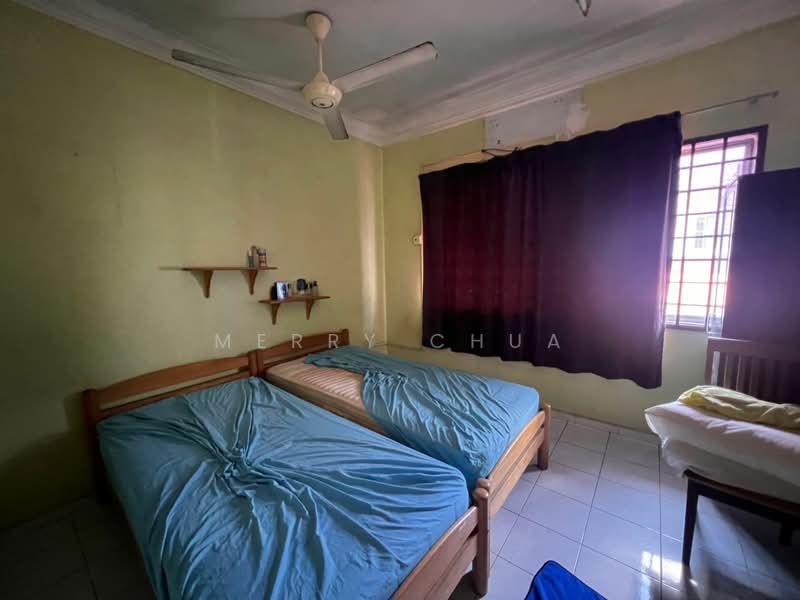 Rumah Teres 2 Tingkat untuk Disewa di Taman Putri Kulai (Kulai) - Merry Chua - Bedroom - PropertyGuru.com.my