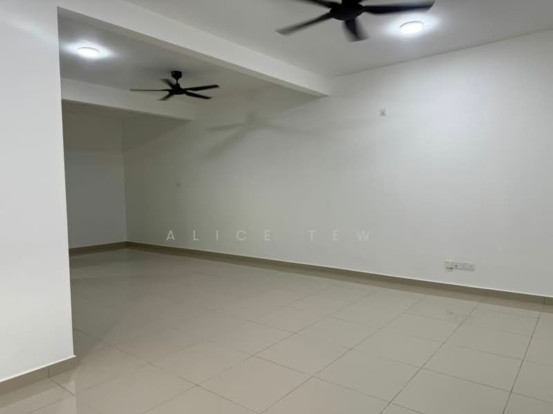 Rumah Teres 2 Tingkat untuk Disewa di Johor Bahru (Johor) - Alice Tew - Living Room - PropertyGuru.com.my