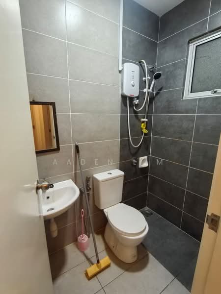 Rumah Teres 2 Tingkat untuk Disewa di Kuala Selangor (Selangor) - Aaden Lim - Bathroom - PropertyGuru.com.my