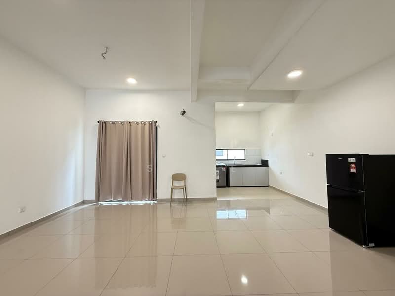 Rumah Teres 2 Tingkat untuk Disewa di Dengkil (Selangor) - SY Lee - Living Room - PropertyGuru.com.my