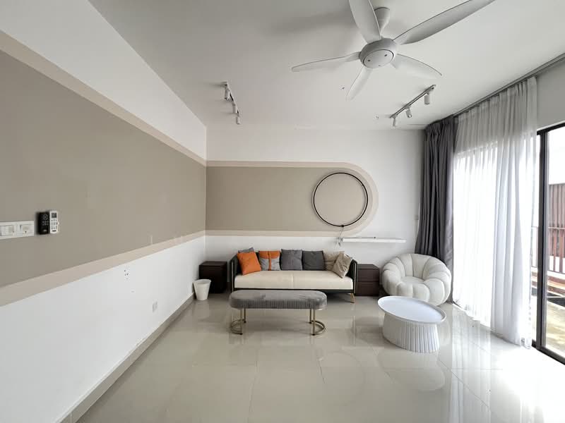 3.5-storey Terraced House for Sale in Ampang (Selangor) - Lucas Choo - Living Room - PropertyGuru.com.my