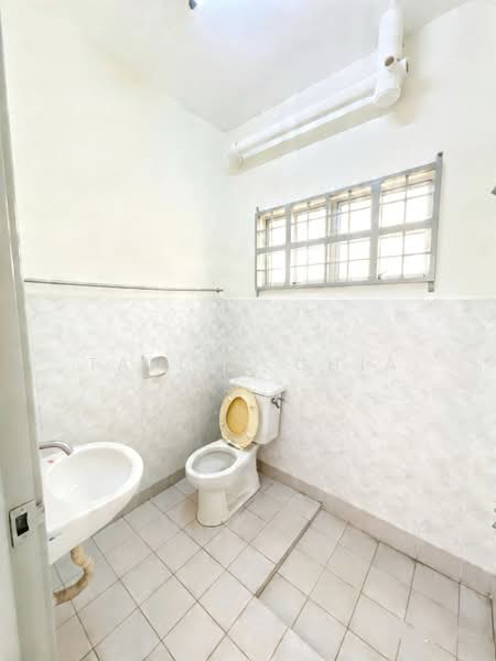 Terraced House for Sale in Alam Damai (Cheras) - Taylor Chia - Bathroom - PropertyGuru.com.my