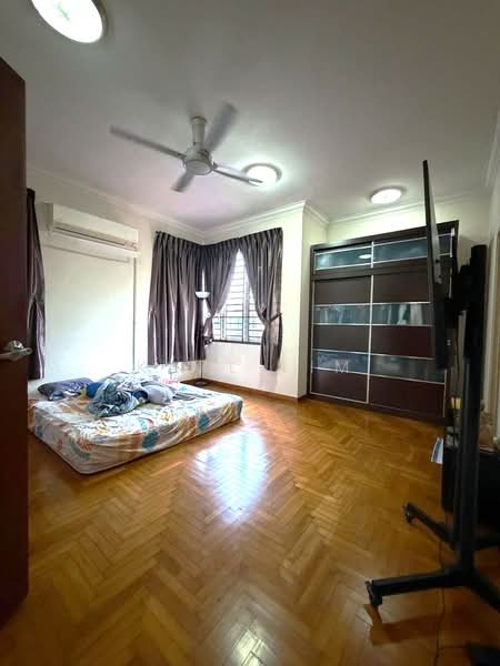 Cluster House for Sale in Taman Gaya (Ulu Tiram) - Karl Lim - Bedroom - PropertyGuru.com.my