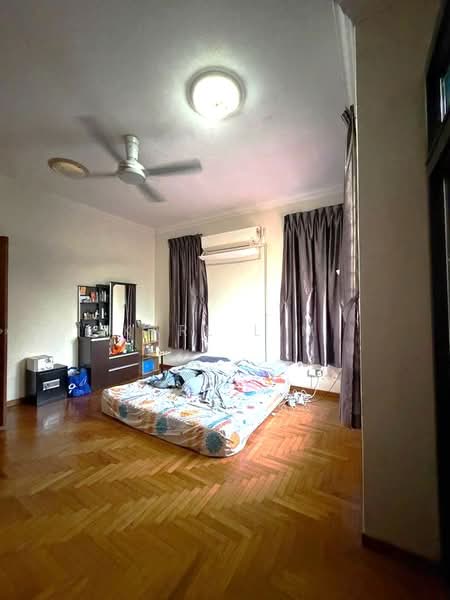 Cluster House for Sale in Taman Gaya (Ulu Tiram) - Karl Lim - Bedroom - PropertyGuru.com.my