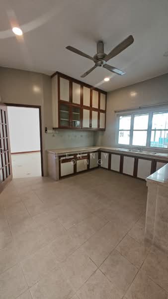 Rumah Banglo untuk Dijual di Sierramas (Sungai Buloh) - Jenny Tong - Kitchen - PropertyGuru.com.my