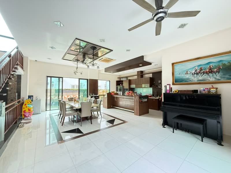 Bungalow for Sale in Country Heights (Kajang) - ChaoLim . - Living Room - PropertyGuru.com.my