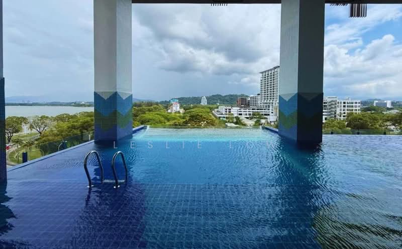 Servis Apartment untuk Dijual di Bay Suites - Leslie Low - Pool - PropertyGuru.com.my