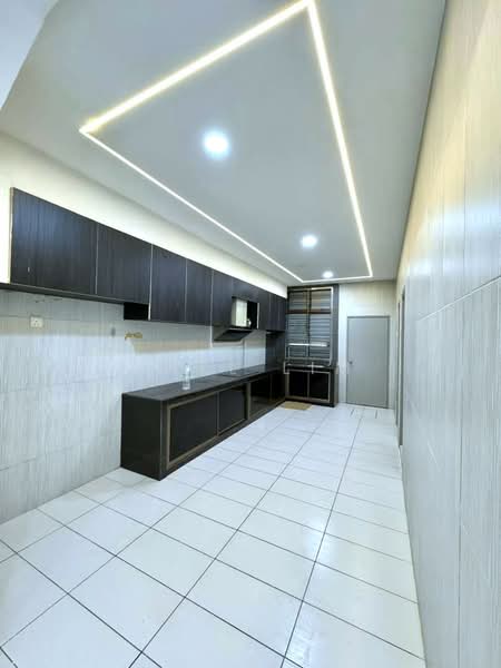 2-storey Terraced House for Sale in Taman Bestari Indah (Ulu Tiram) - Karl Lim - Kitchen - PropertyGuru.com.my