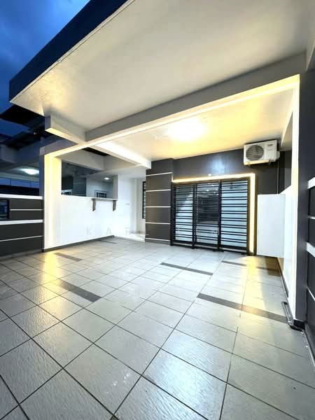 2-storey Terraced House for Sale in Taman Bestari Indah (Ulu Tiram) - Karl Lim - Entrance - PropertyGuru.com.my