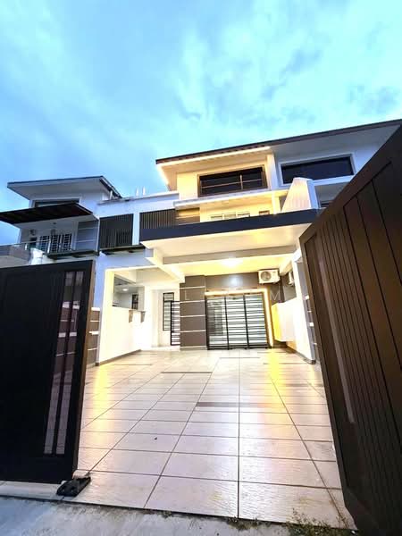 2-storey Terraced House for Sale in Taman Bestari Indah (Ulu Tiram) - Karl Lim - Exterior - PropertyGuru.com.my