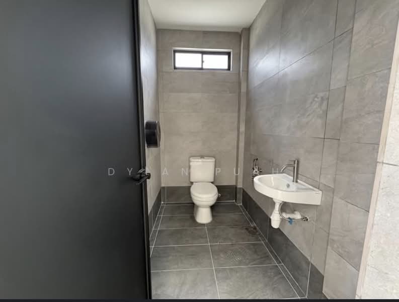 Kilang untuk Disewa di Kampung Sri Cheeding (Jenjarom) - Dylan Puah - Bathroom - PropertyGuru.com.my