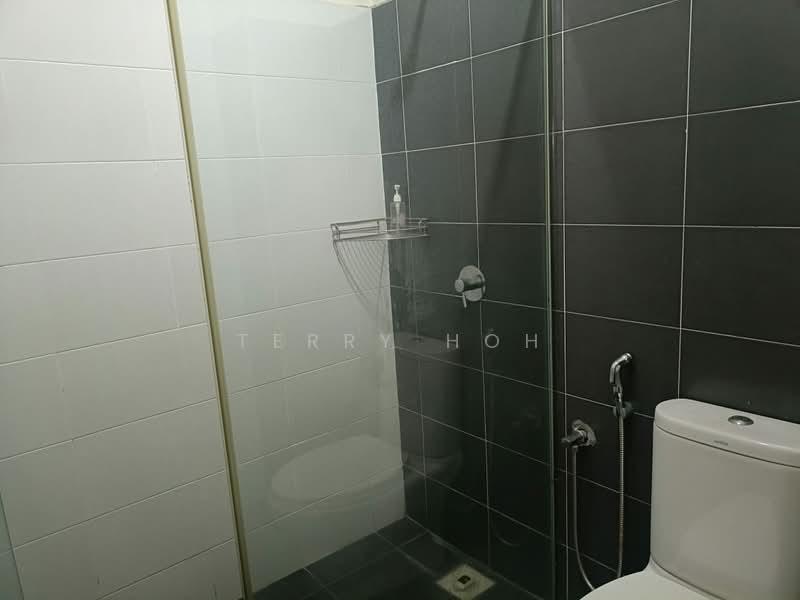 2-storey Terraced House for Sale in Bandar Nusaputra (Puchong) - Terry Hoh - Bathroom - PropertyGuru.com.my