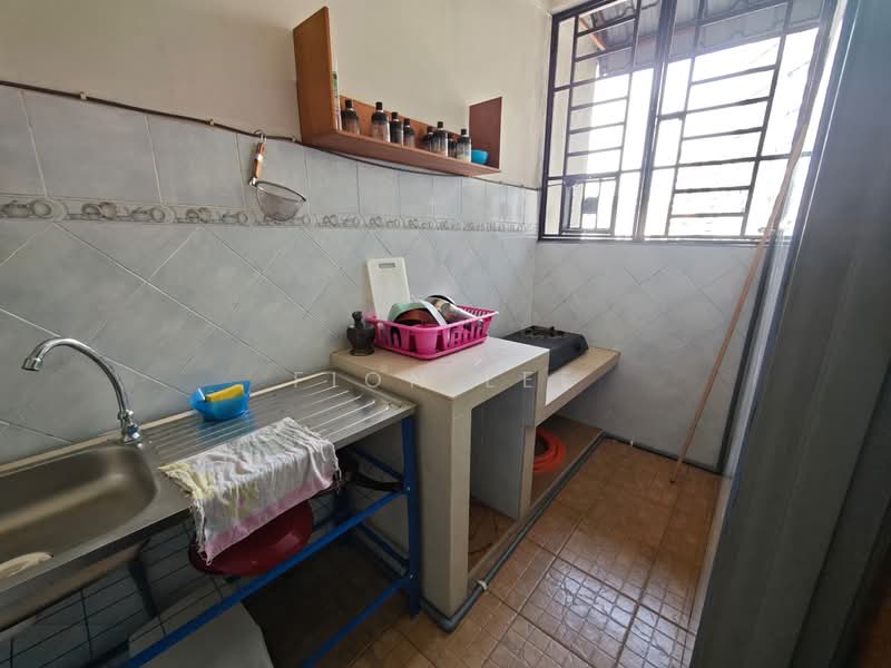 Apartment for Rent at Bayu Puteri 3 - Fion Lee - Kitchen - PropertyGuru.com.my