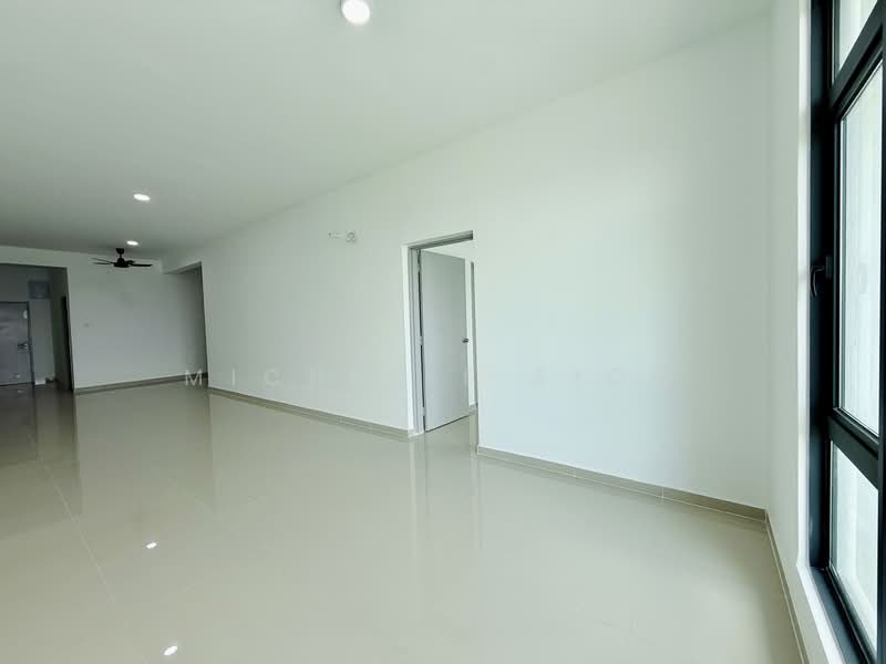 Servis Apartment untuk Disewa di Serviced Residence @ The Louvre @ Country Heights - Michelle Siow - Living Room - PropertyGuru.com.my