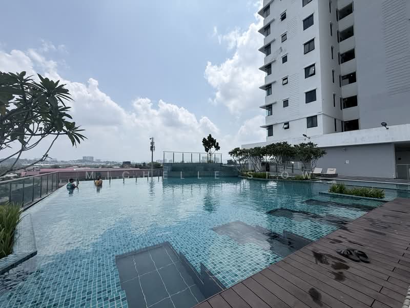 Servis Apartment untuk Disewa di Serviced Residence @ The Louvre @ Country Heights - Michelle Siow - Exterior - PropertyGuru.com.my