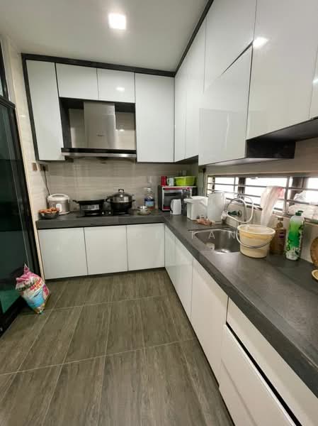 2-storey Terraced House for Sale in Seksyen U13 (Setia Alam) - Chloe Tan - Kitchen - PropertyGuru.com.my