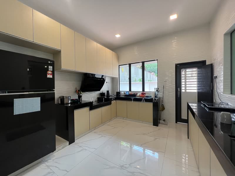 Bungalow for Sale in Country Heights (Kajang) - Lewis Tam - PropertyGuru.com.my