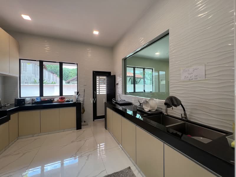 Bungalow for Sale in Country Heights (Kajang) - Lewis Tam - PropertyGuru.com.my