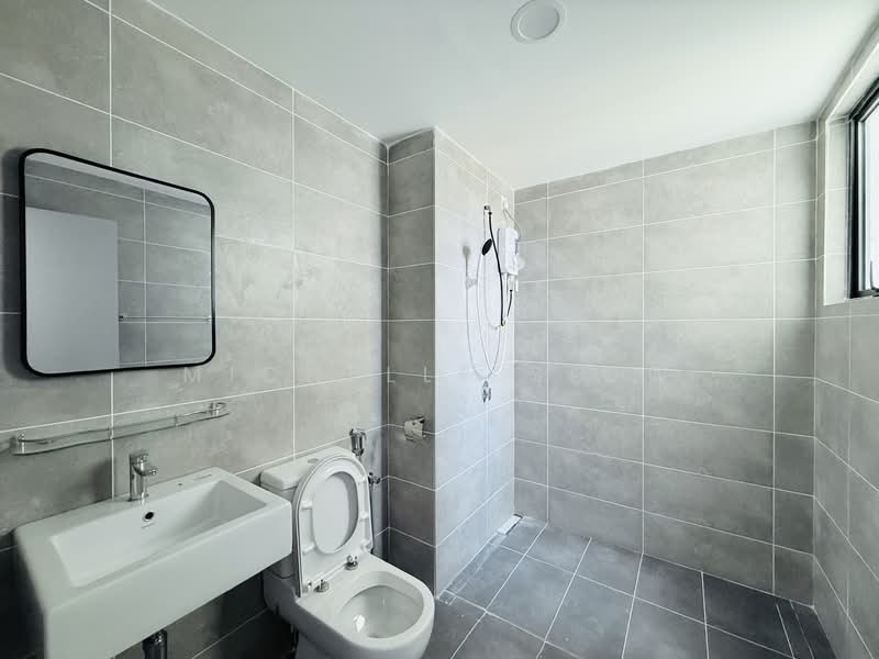 Servis Apartment untuk Disewa di Serviced Residence @ The Louvre @ Country Heights - Michelle Siow - Bathroom - PropertyGuru.com.my