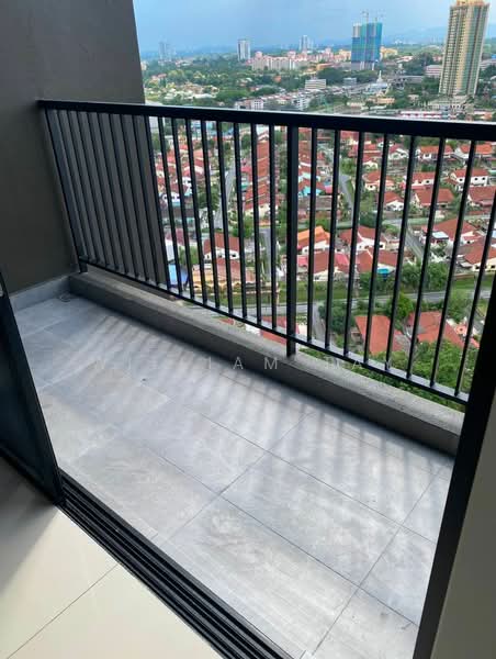 Servis Apartment untuk Dijual di Twin Tower Residence - William Tay - Balcony - PropertyGuru.com.my