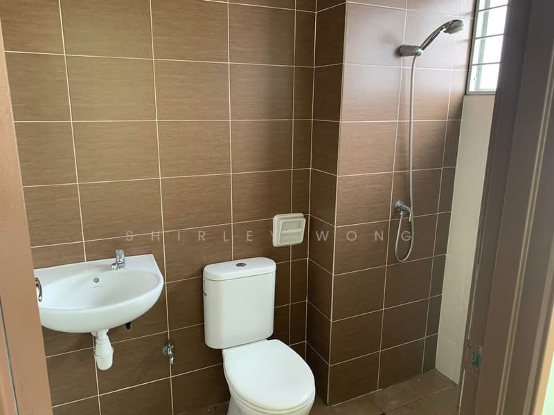 Terraced House for Rent in Bandar Puteri Klang (Klang) - Shirley Wong - Bathroom - PropertyGuru.com.my