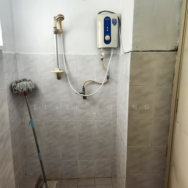 Kondominium untuk Disewa di Endah Ria - Elsie Yoong - Bathroom - PropertyGuru.com.my