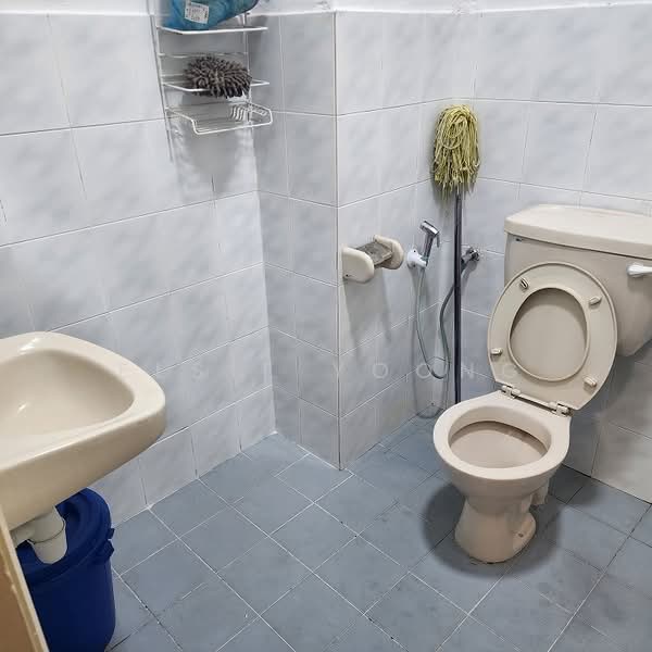 Kondominium untuk Disewa di Endah Ria - Elsie Yoong - Bathroom - PropertyGuru.com.my