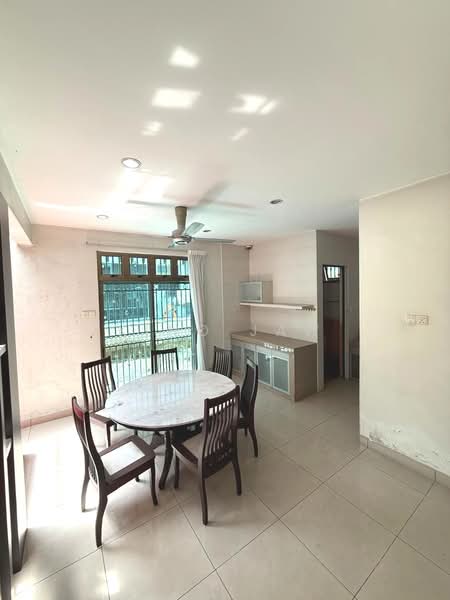 Semi-Detached House for Sale in Taman Sutera Utama (Skudai) - Kino Jaw - Dining Room - PropertyGuru.com.my