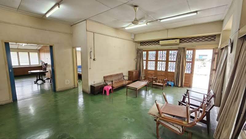 Rumah Banglo untuk Dijual di Taman Canning (Ipoh) - Donald Goh - Living Room - PropertyGuru.com.my