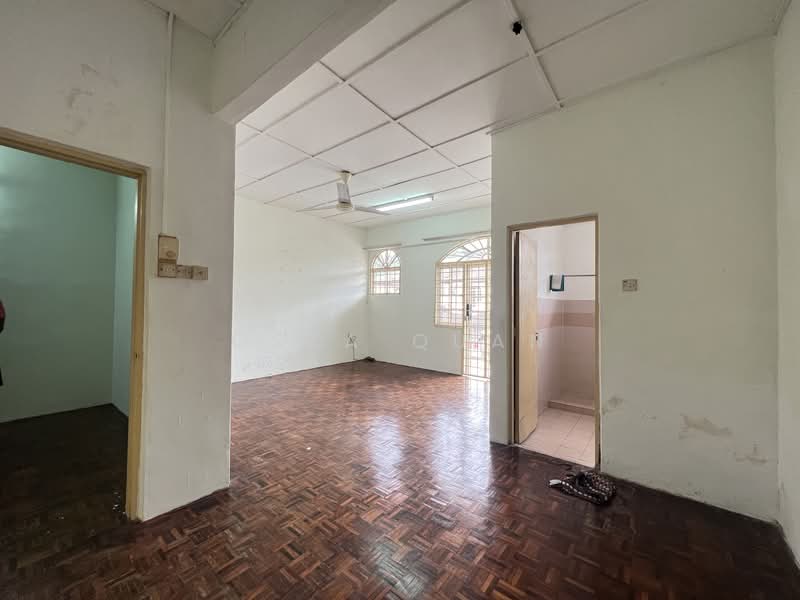 2-storey Terraced House for Sale in Bandar Sungai Long (Selangor) - Oska Quan - Living Room - PropertyGuru.com.my