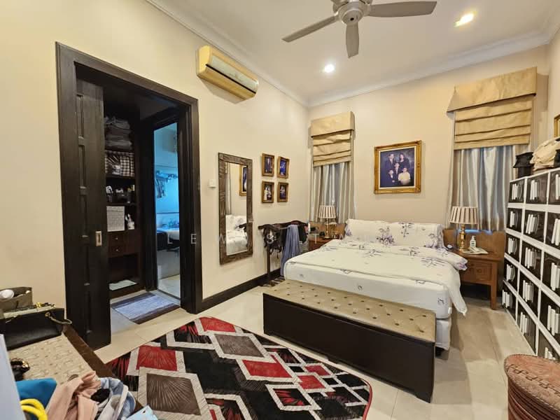 Bungalow for Sale in Country Heights (Kajang) - Lewis Tam - Bedroom - PropertyGuru.com.my