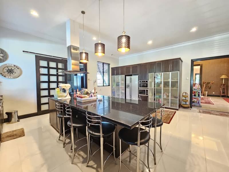 Bungalow for Sale in Country Heights (Kajang) - Lewis Tam - Kitchen - PropertyGuru.com.my