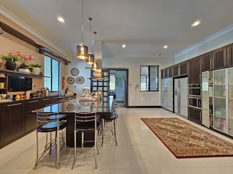 Bungalow for Sale in Country Heights (Kajang) - Lewis Tam - Kitchen - PropertyGuru.com.my