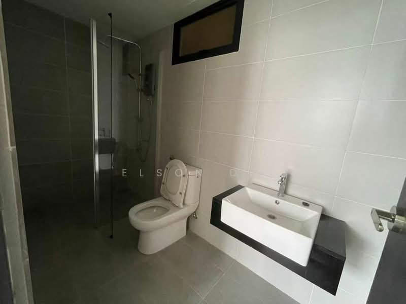 Kondominium untuk Dijual di Anggun Residences - Elson Dee - Bathroom - PropertyGuru.com.my